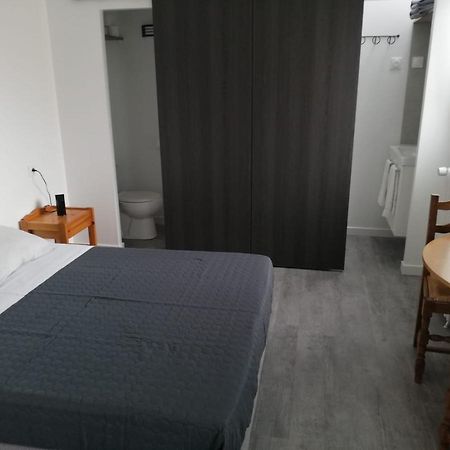 Hotel Le Breton Basse-Indre Zewnętrze zdjęcie