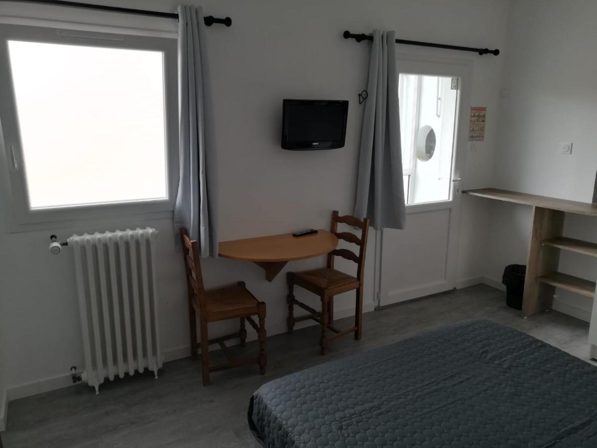 Hotel Le Breton Basse-Indre Zewnętrze zdjęcie