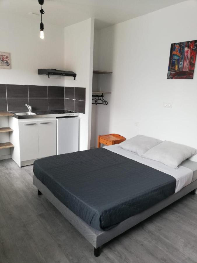 Hotel Le Breton Basse-Indre Zewnętrze zdjęcie